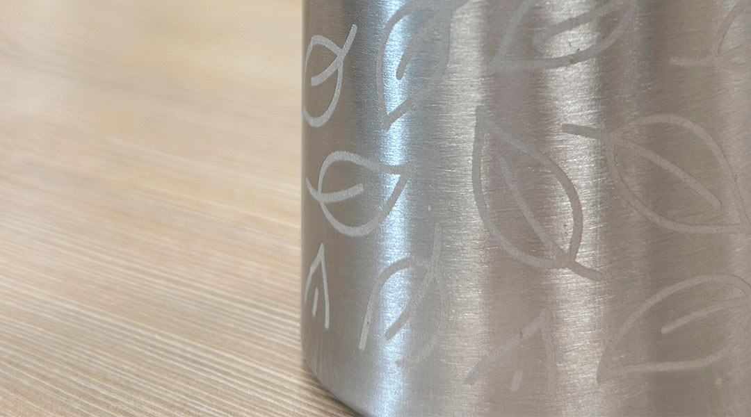 Grabación en botella de metal