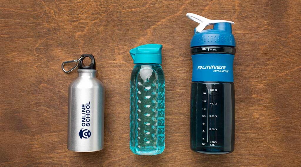 Importancia de limpiar las botellas de agua